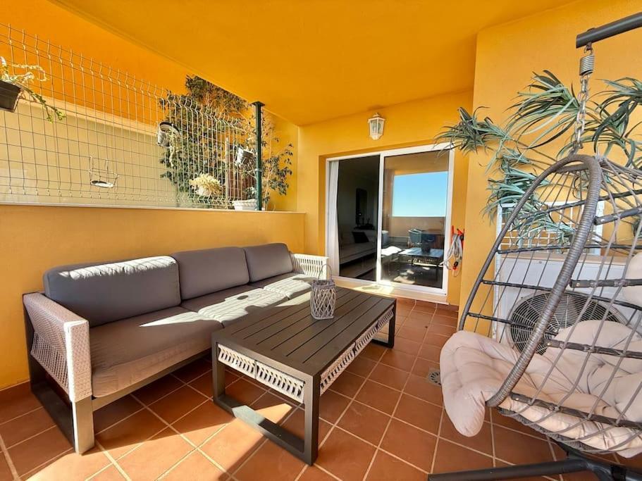 Apartment Luxurious Marbella Retreat With Sea View Terrace Málaga